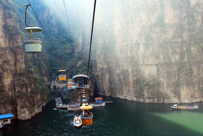 El funicular en Longqing Gorge